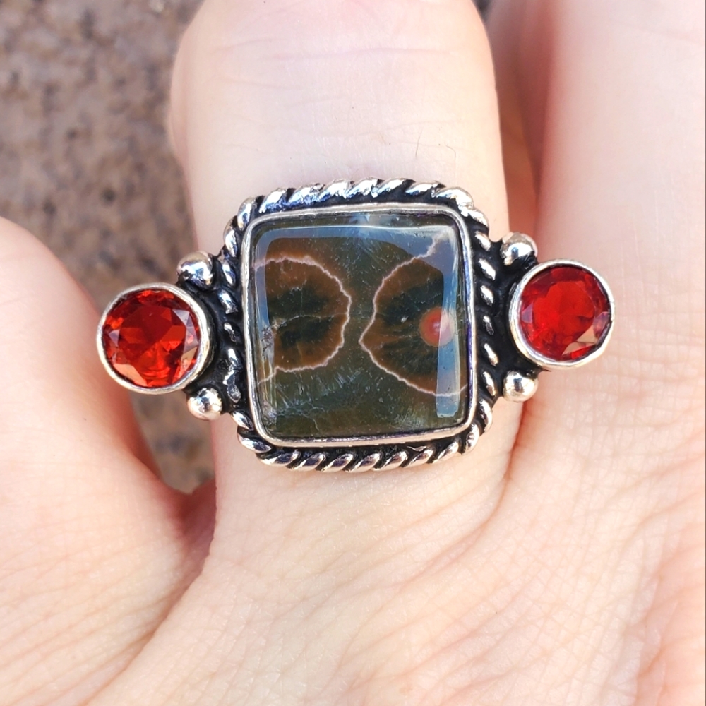 New Ocean Jasper and Garnet 925 Silver Ring.